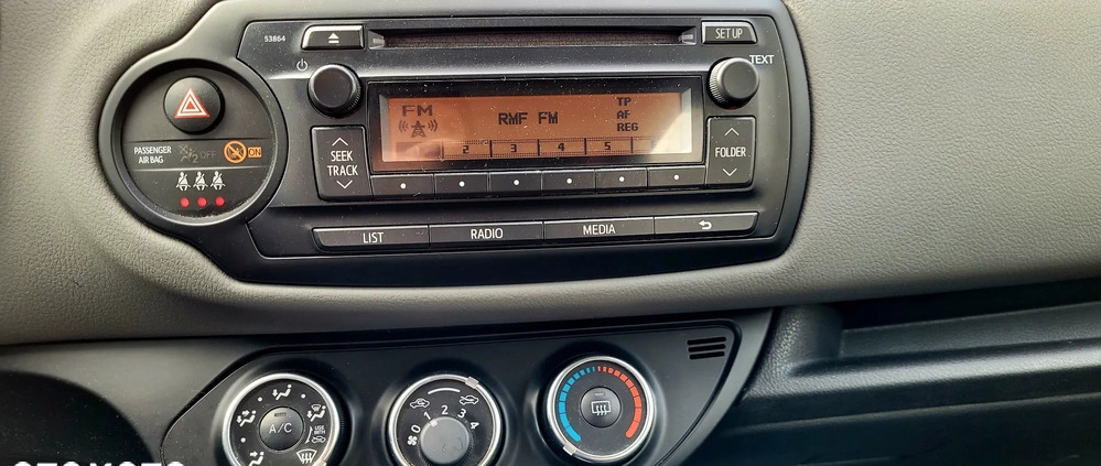 Toyota Yaris cena 25000 przebieg: 194500, rok produkcji 2017 z Rumia małe 92